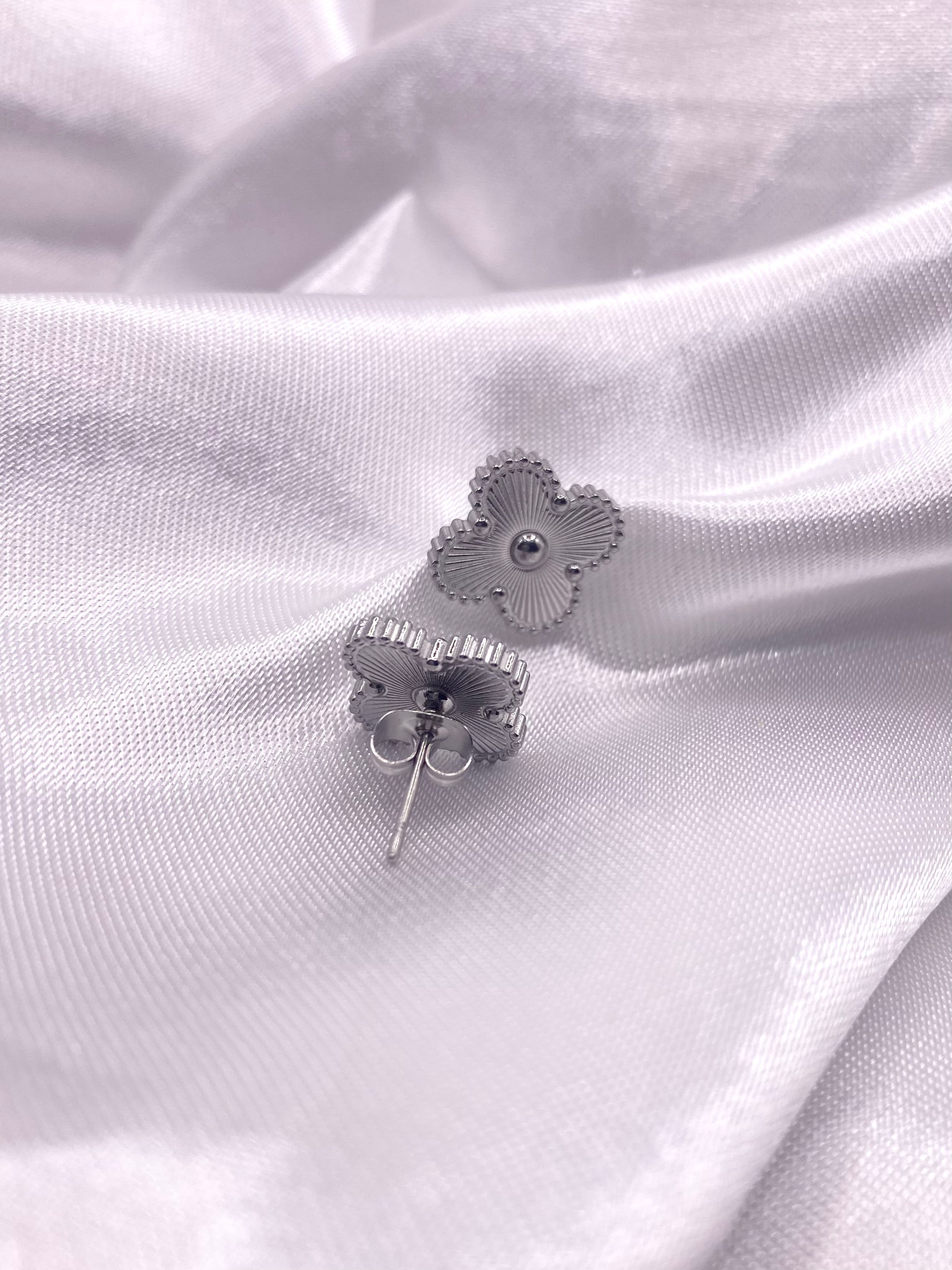 Clover Studs