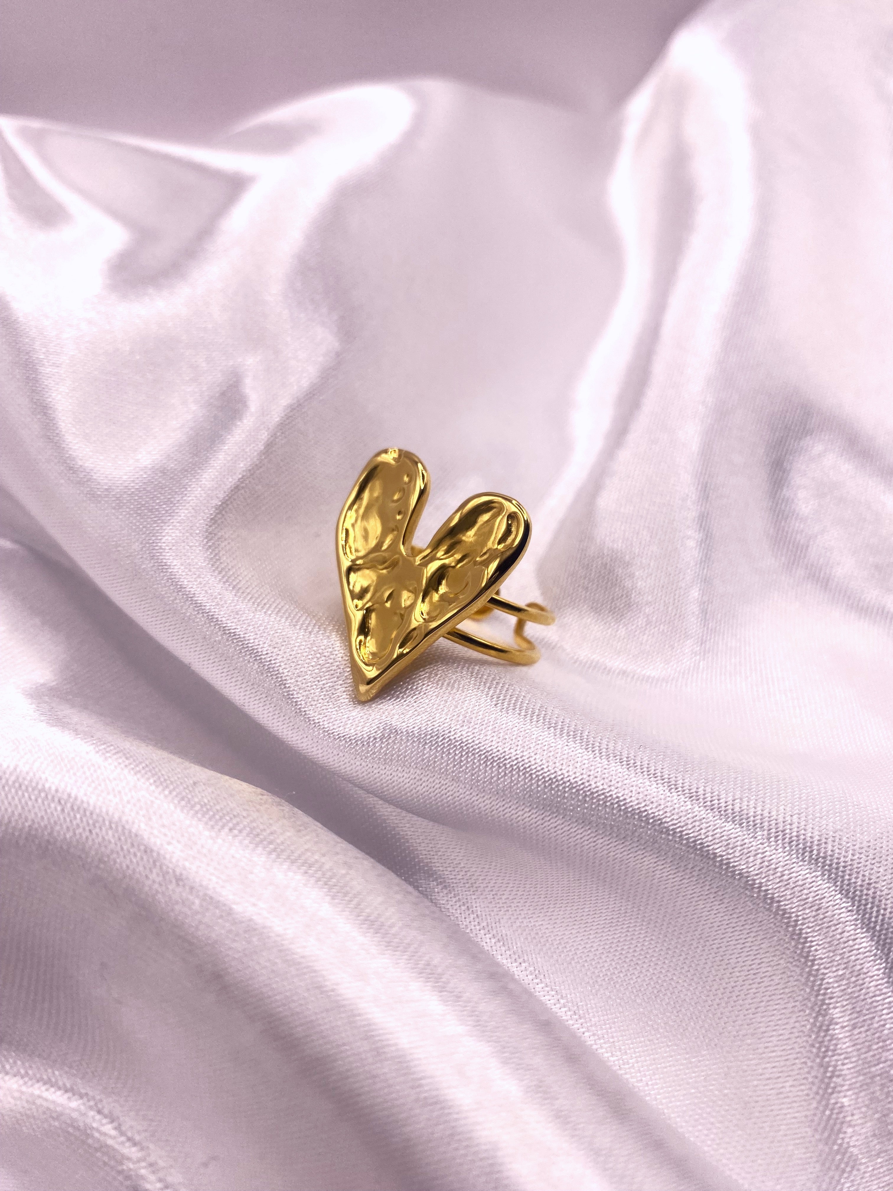 Textured Heart Ring Goldplated